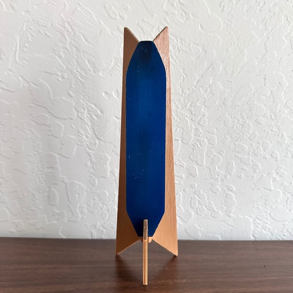 Vintage Mid-Century Mary Madonna Statue Wood Plastic Figurine Minimalist 60s - Picture 4 of 7